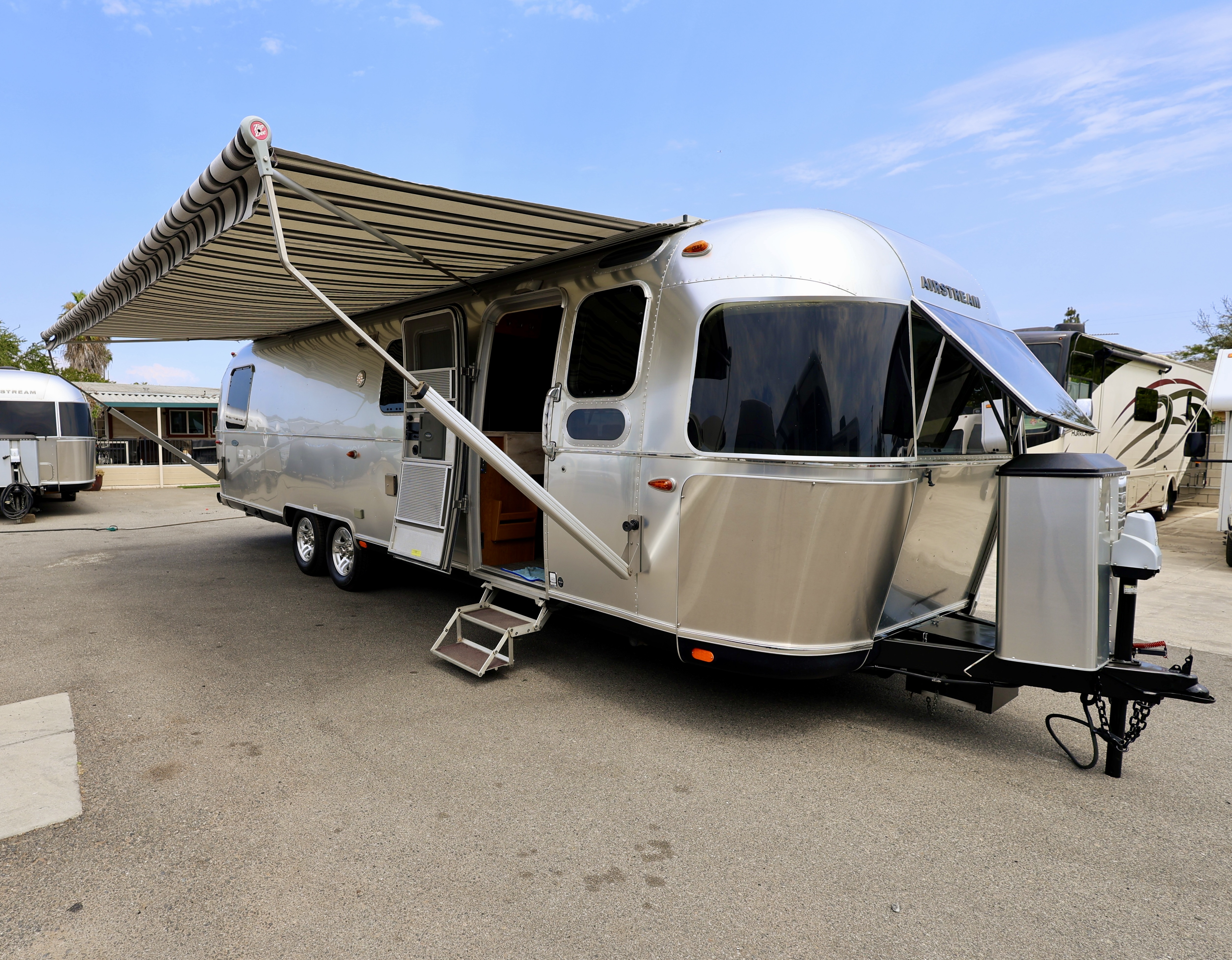 2019 Airstream Classic 30RB