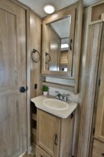 2017 Coachmen Prism 2150 LE - Image 18