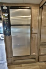 2022 Winnebago VISTA 27P Nimble Double-Slide Class A Gas Motorhome – King Bed & National Park Friendly! - Image 19