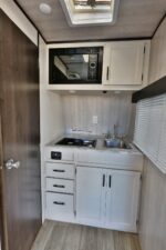 2024 Genesis Supreme RV Overnighter - Image 8