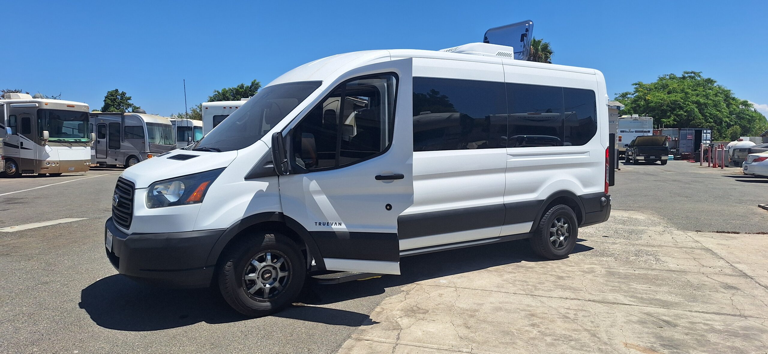 20260816_120952 2019 TRUEVAN Horizon Van Conversion - Image 1
