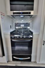 2022 Highland Ridge Open Range Roamer 354MBH Fifth Wheel - Image 16