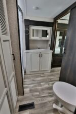 2022 Highland Ridge Open Range Roamer 354MBH Fifth Wheel - Image 21