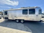 2024 Airstream Flying Cloud 27FB - Image 6